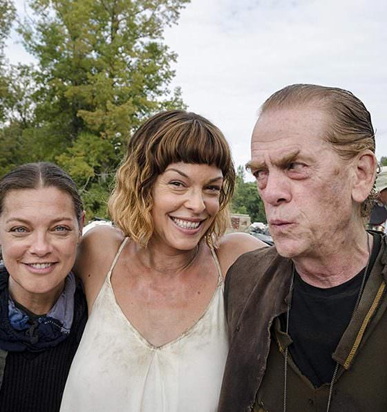 Pollyanna McIntosh & The Heapsters - Pictured from left to right: Sabrina Gennarino (Tamiel), Pollyanna McIntosh (Jadis/Anne), and Thomas Francis Murphy (Brion) - Photo Credit: Gene Page / AMC
