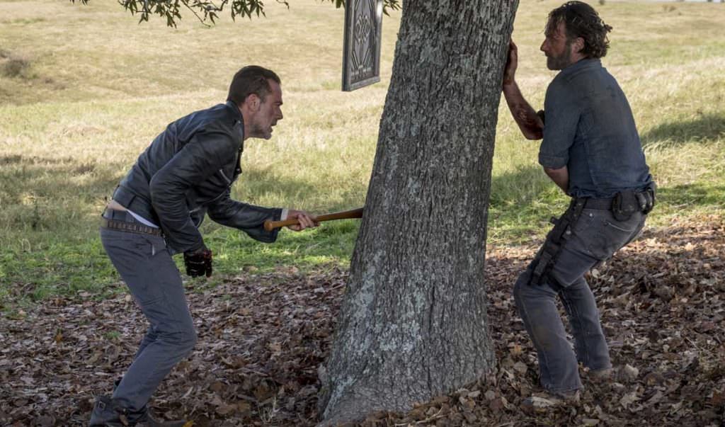 Rick Grimes Vs. Negan on The Walking Dead Season 8 Finale "Wrath" - Pictured from left to right: Jeffrey Dean Morgan and Andrew Lincoln - Photo Credit: Gene Page / AMC