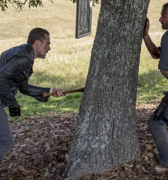 Rick Grimes Vs. Negan on The Walking Dead Season 8 Finale "Wrath" - Pictured from left to right: Jeffrey Dean Morgan and Andrew Lincoln - Photo Credit: Gene Page / AMC