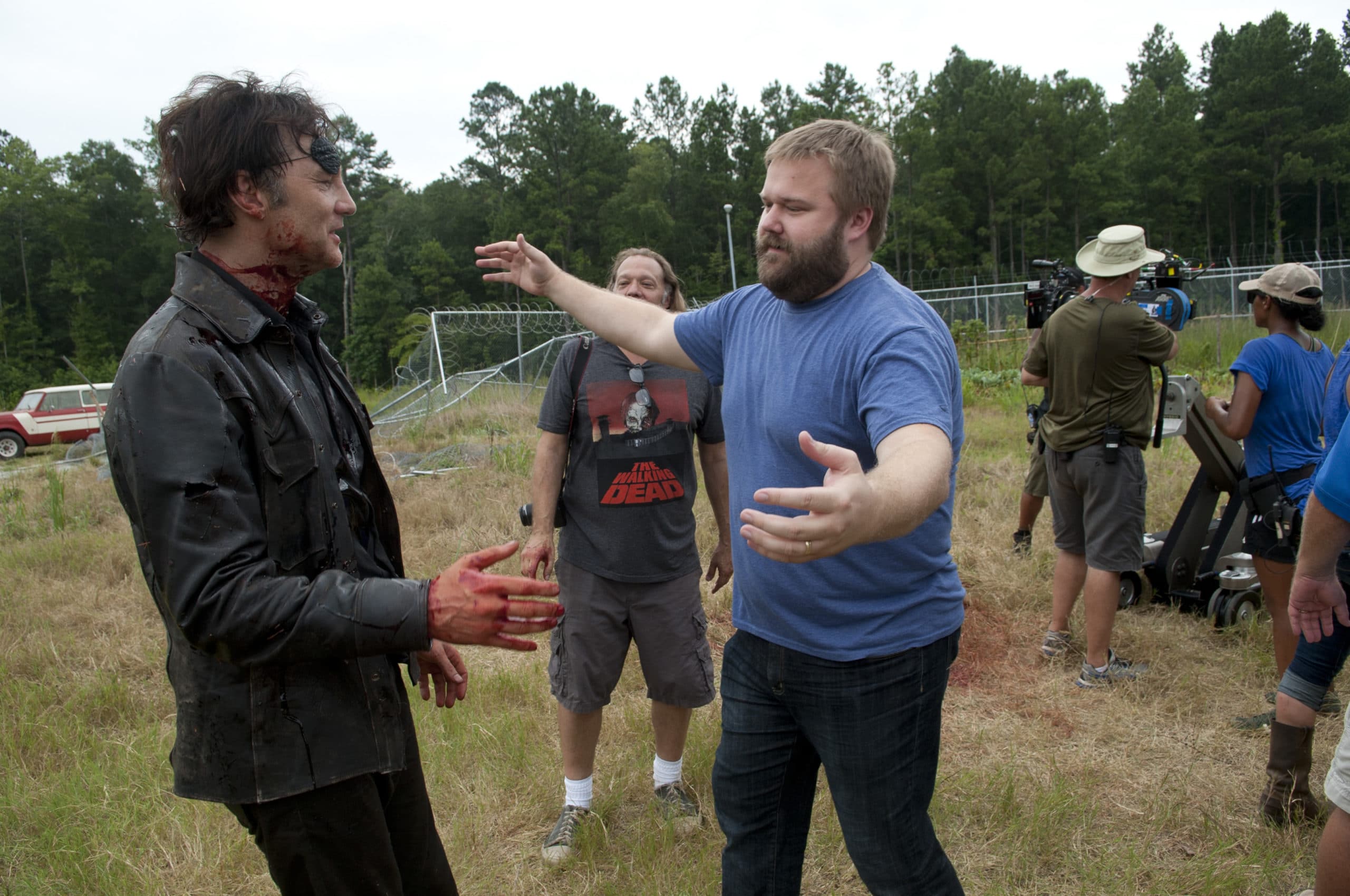 The Governor (David Morrissey) and Robert Kirkman - The Walking Dead _ Season 4, Episode 8 _ BTS - Photo Credit: Gene Page/AMC