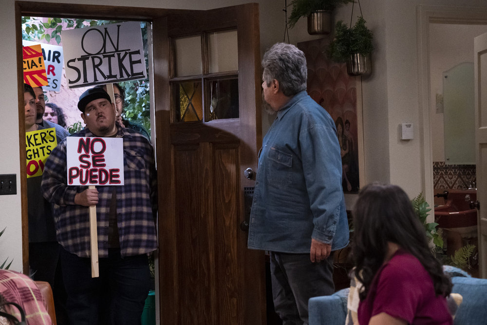LOPEZ VS LOPEZ -- "Lopez vs Appropriation" Episode 112 -- Pictured: (l-r) Momo Rodriguez as Momo, George Lopez as George -- (Photo by: Nicole Weingart/NBC)
