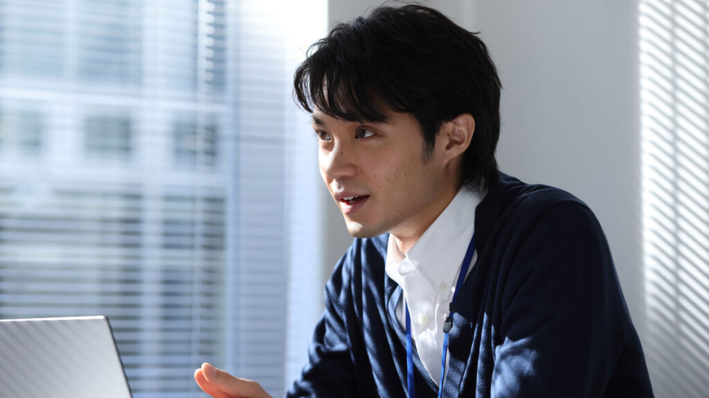 Hayato Isomura in 'Plan 75' movie. Photo Credit: © Chie Hayakawa, Kimstim Films, Dongyu Club.