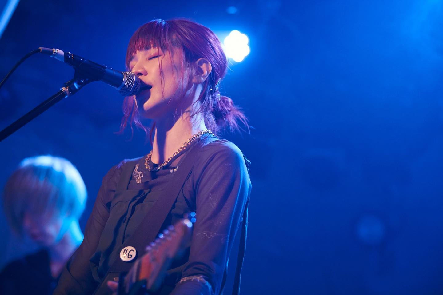 nano.RIPE singer / guitarist Kimiko. 2023.04.09 - Shimokitazawa (下北沢) MOSAiC w / Kanako speena (カナ) - Photo Credit: by Mirai Nakajima (中島未来)
