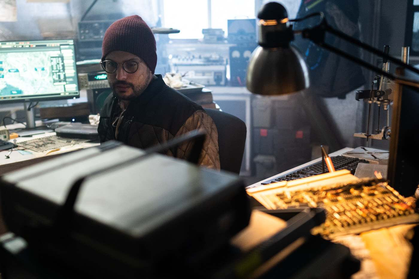 Roberto Urbina - Snowpiercer (Season 4, Episode 4). Photo Credit: David Bukach/AMC