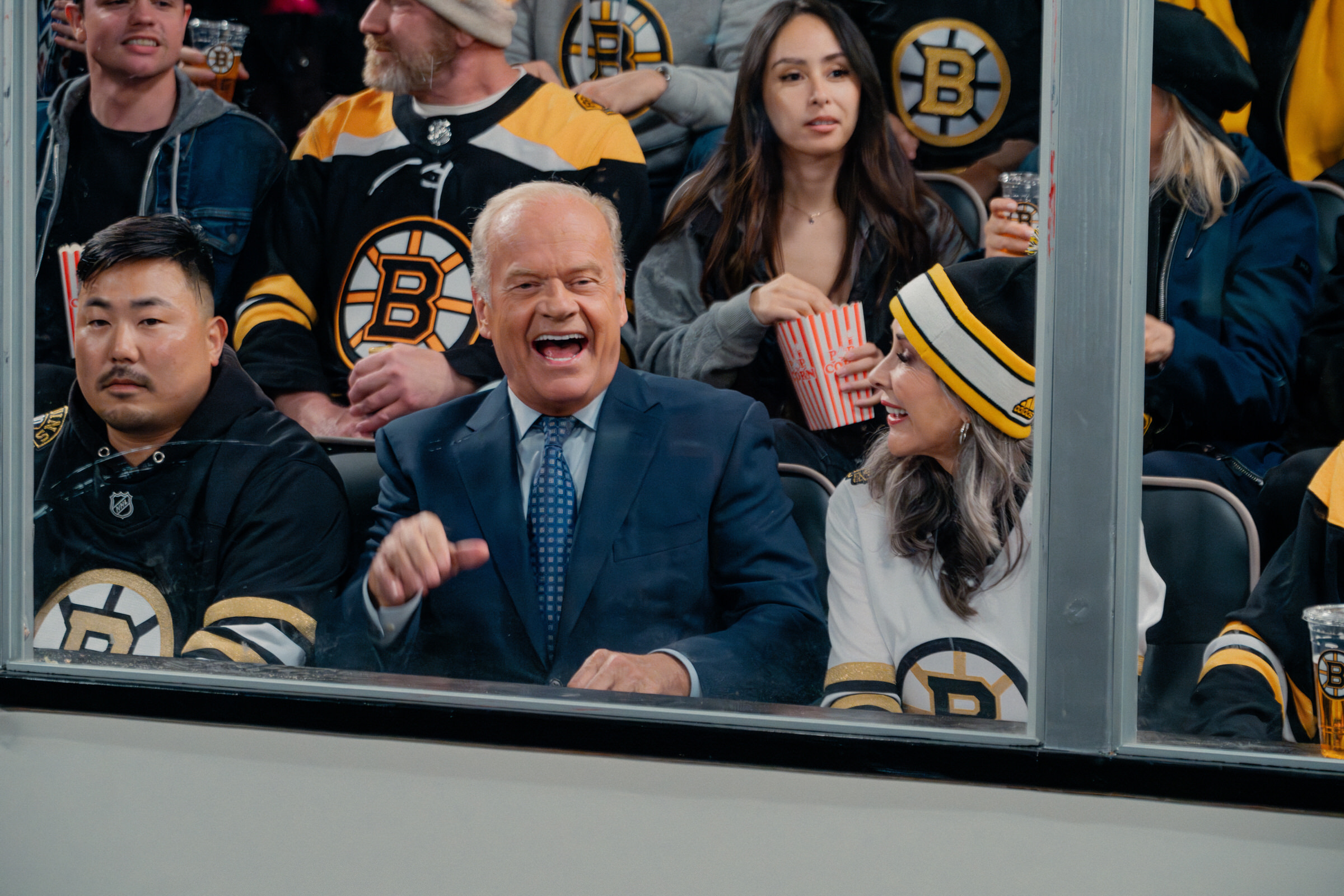 Kelsey Grammer as Frasier and Patricia Heaton as Holly in Frasier, episode 9, season 2 streaming on Paramount+, 2024. Photo credit: Chris Haston/Paramount+